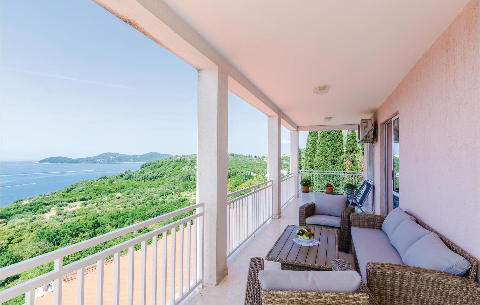 3 Bedroom Beautiful Apartment In Orasac Εξωτερικό φωτογραφία