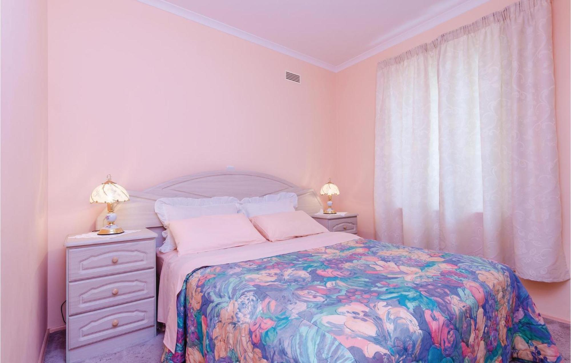 3 Bedroom Beautiful Apartment In Orasac Εξωτερικό φωτογραφία